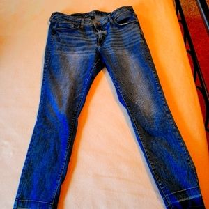 Universal Thread  Mid Rise Skinny Jeans